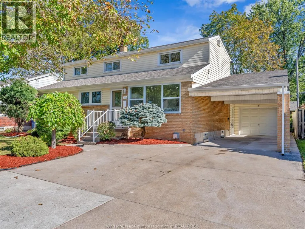 3518 WOODLAND AVENUE