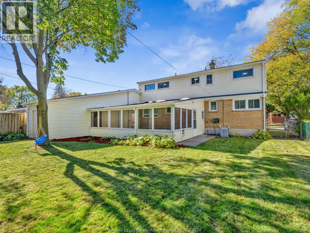 3518 WOODLAND AVENUE