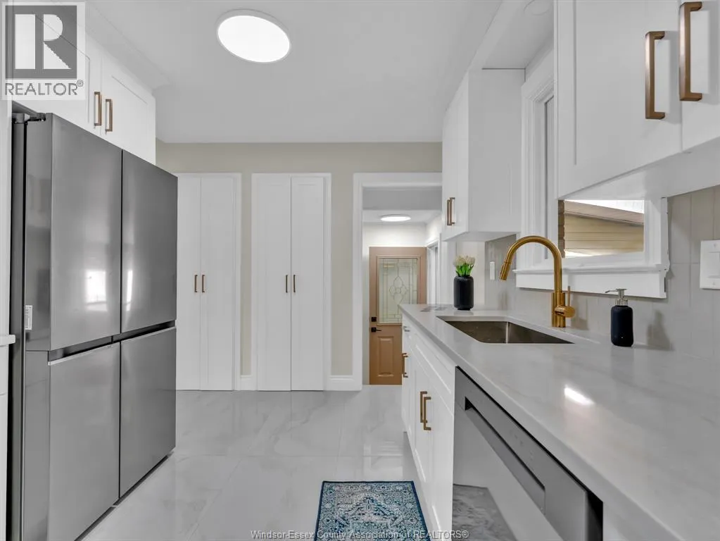 3518 WOODLAND AVENUE