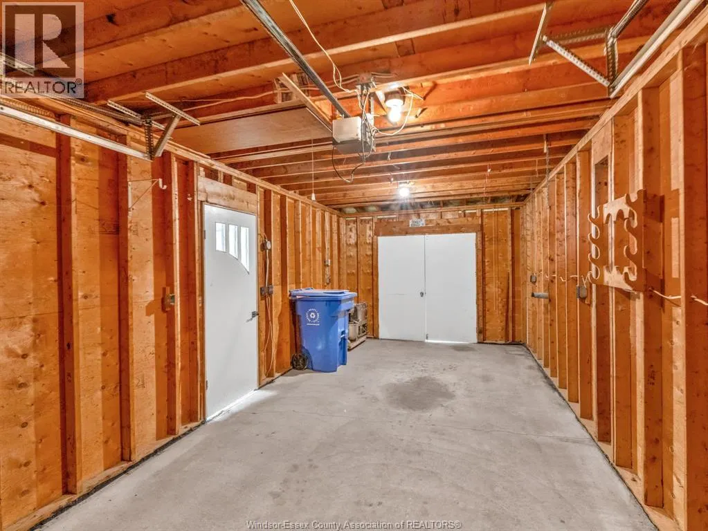 3518 WOODLAND AVENUE