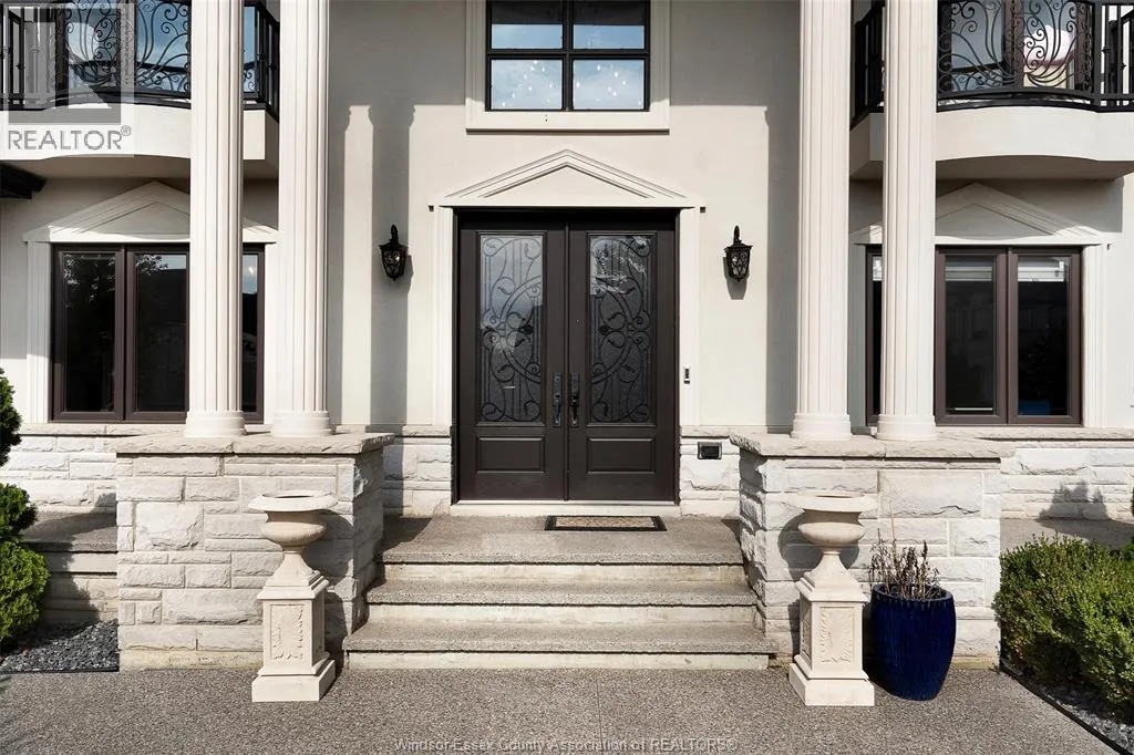 60 AUGUSTUS COURT