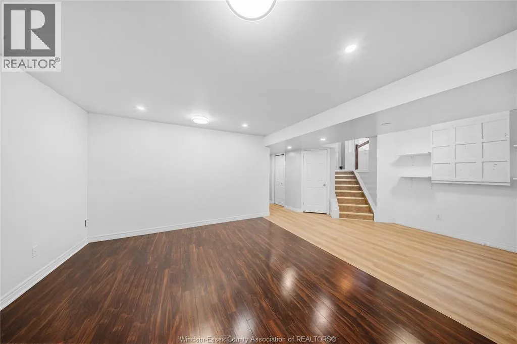124 HIGGINS CRESCENT