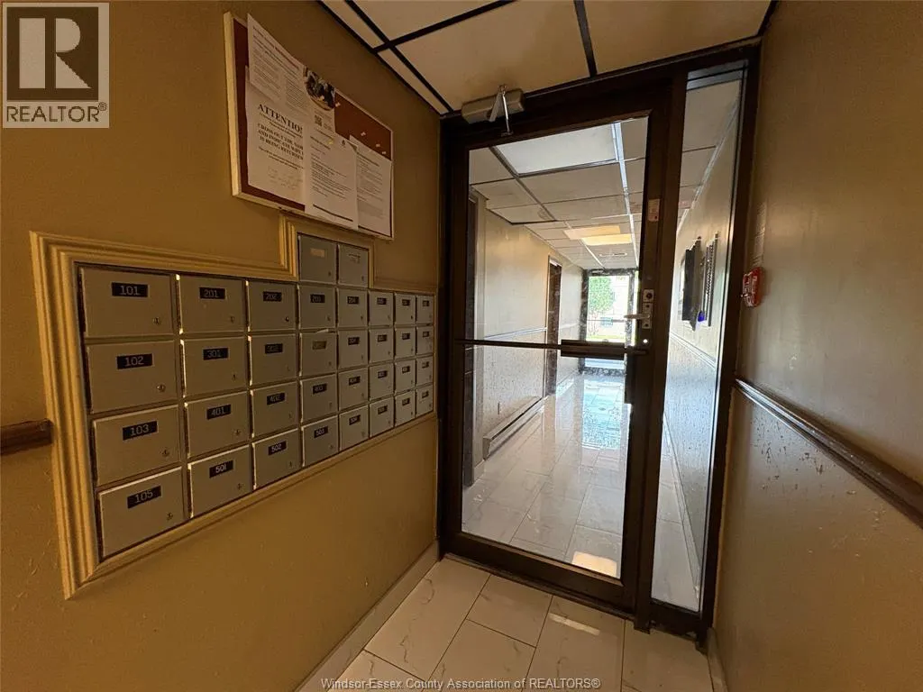 1700 UNIVERSITY Unit# 103