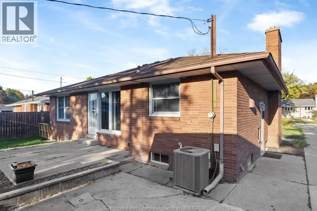 2417 DANDURAND