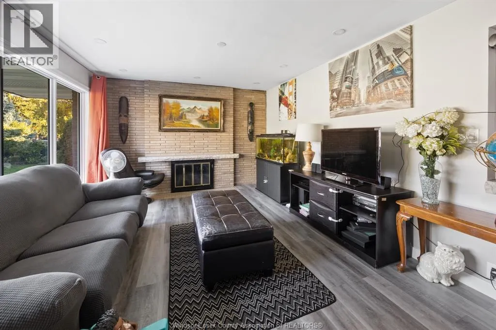 2417 DANDURAND