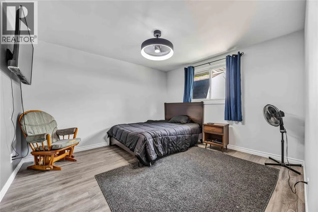 266 Clairwood CRESCENT