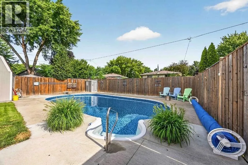 266 Clairwood CRESCENT