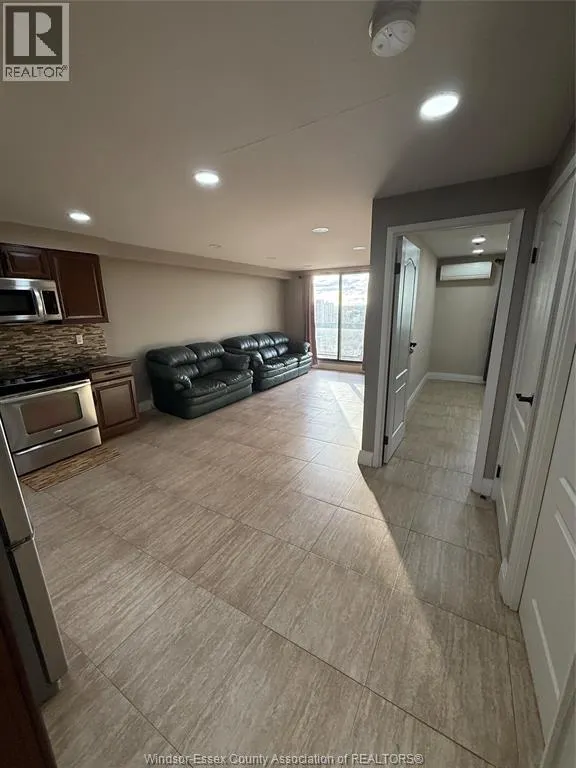 150 PARK Unit# 1711
