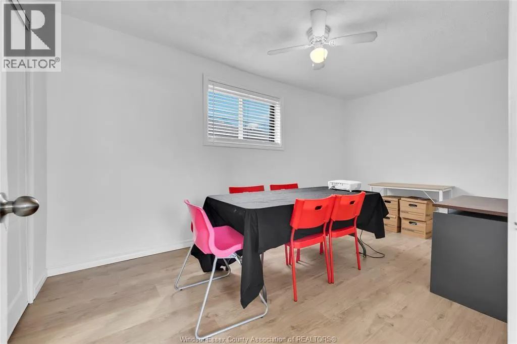 9572 TECUMSEH ROAD
