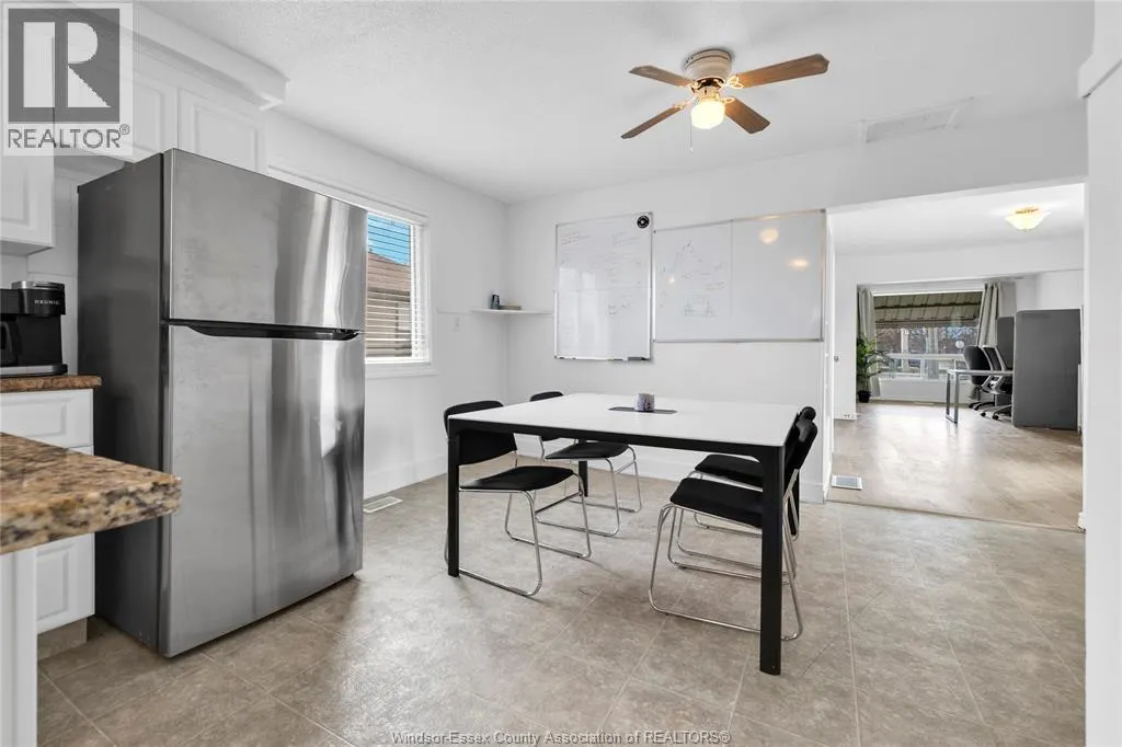 9572 TECUMSEH ROAD