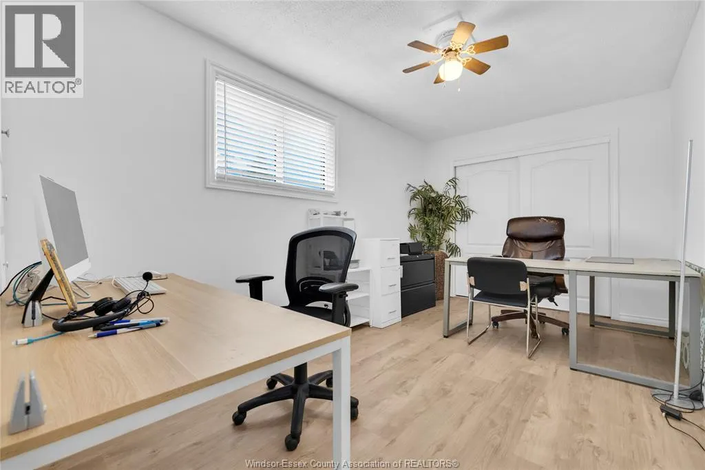 9572 TECUMSEH ROAD