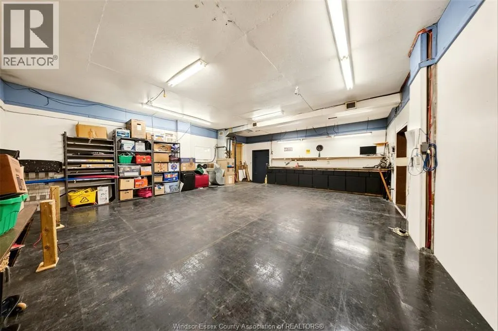 358-374 SHEPHERD STREET West