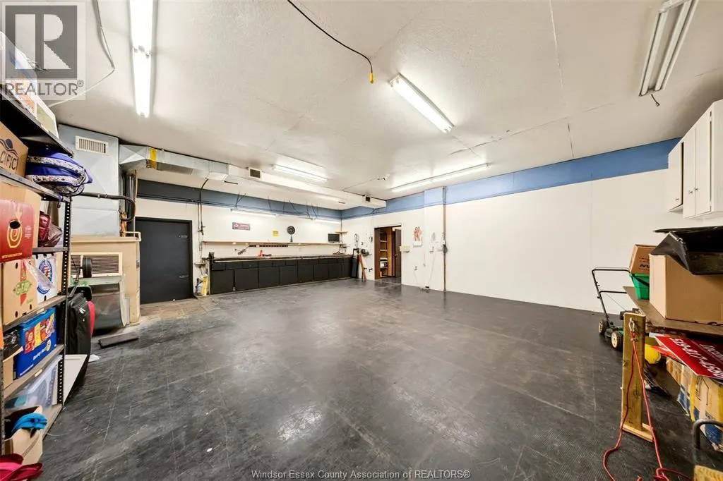 358-374 SHEPHERD STREET West