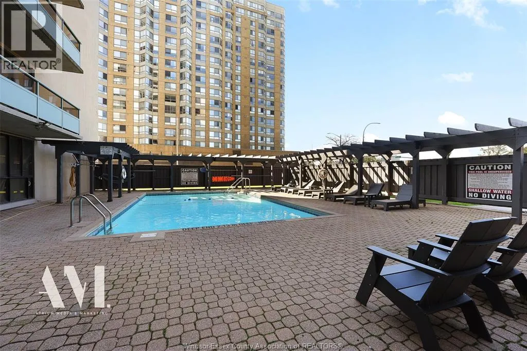 111 RIVERSIDE Unit# 711