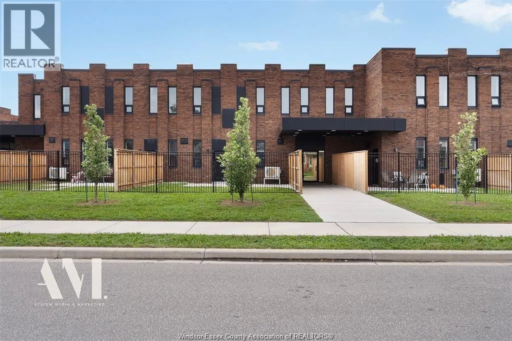 930 MARION