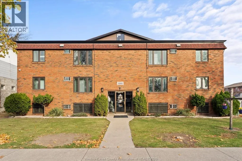 1160 HOWARD Unit# 104