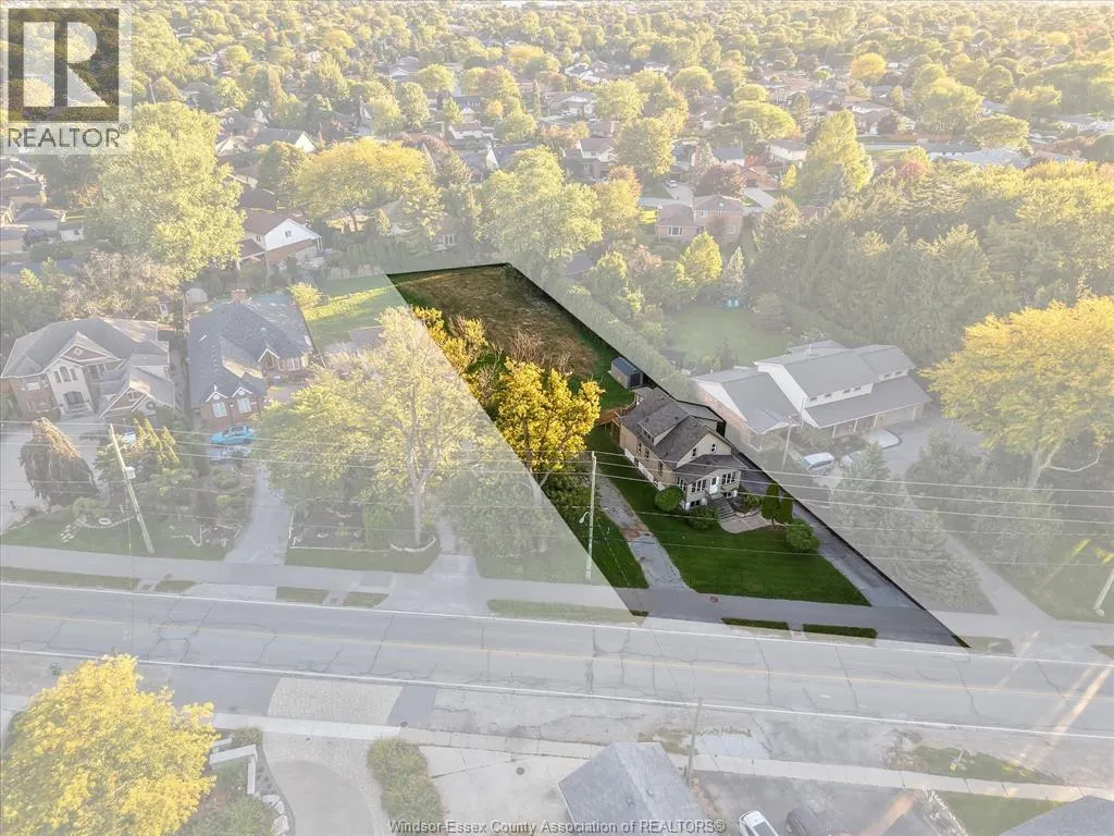 13231-33 Riverside DRIVE East