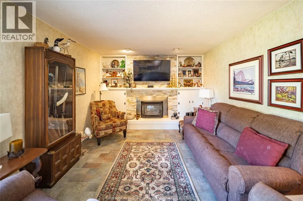 142 JEFFREY PLACE