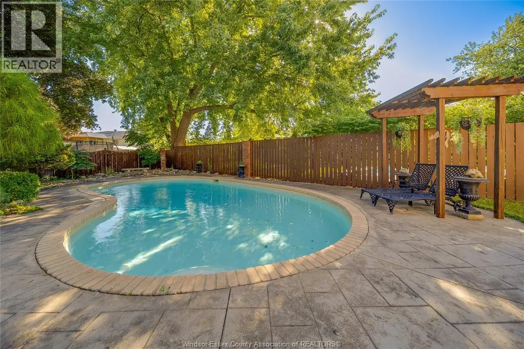 142 JEFFREY PLACE