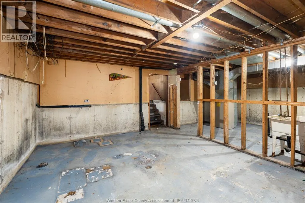 271 BRIEN AVENUE West