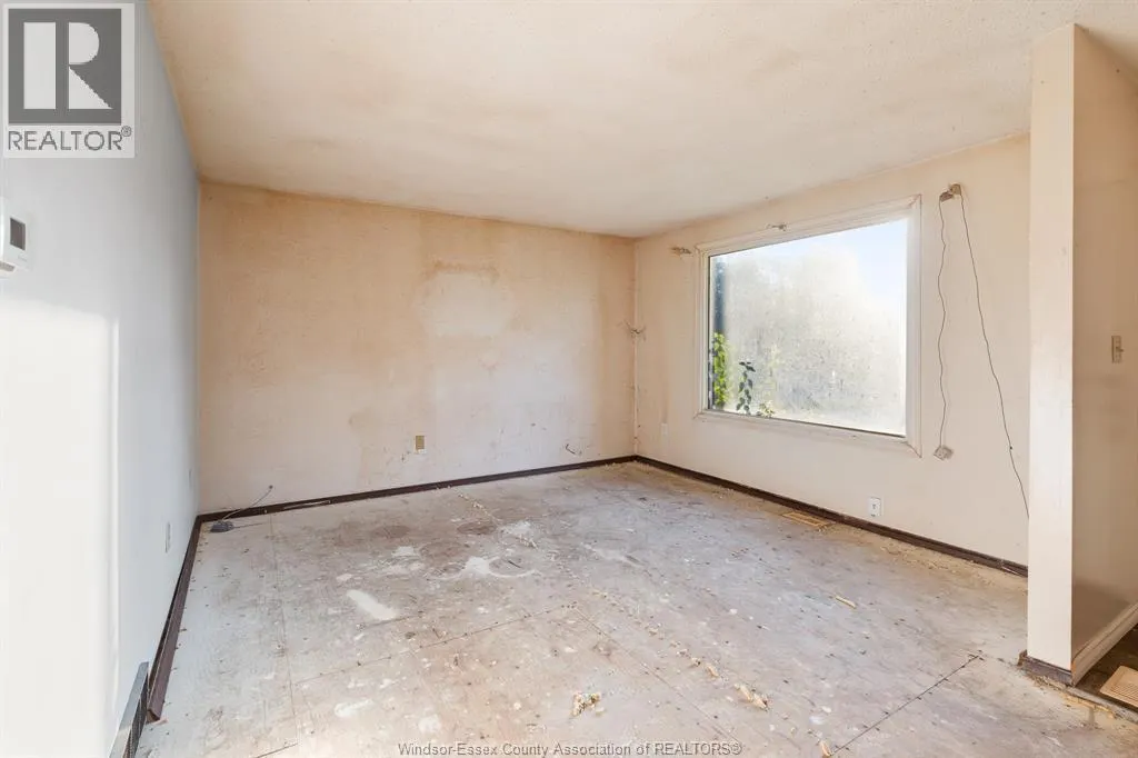 271 BRIEN AVENUE West