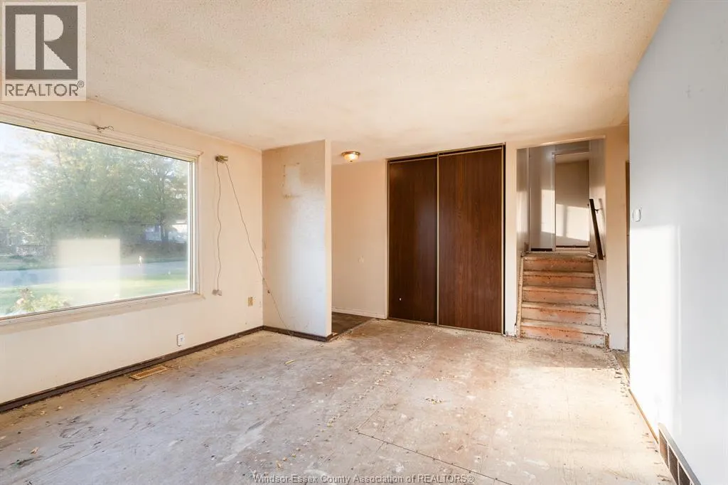 271 BRIEN AVENUE West