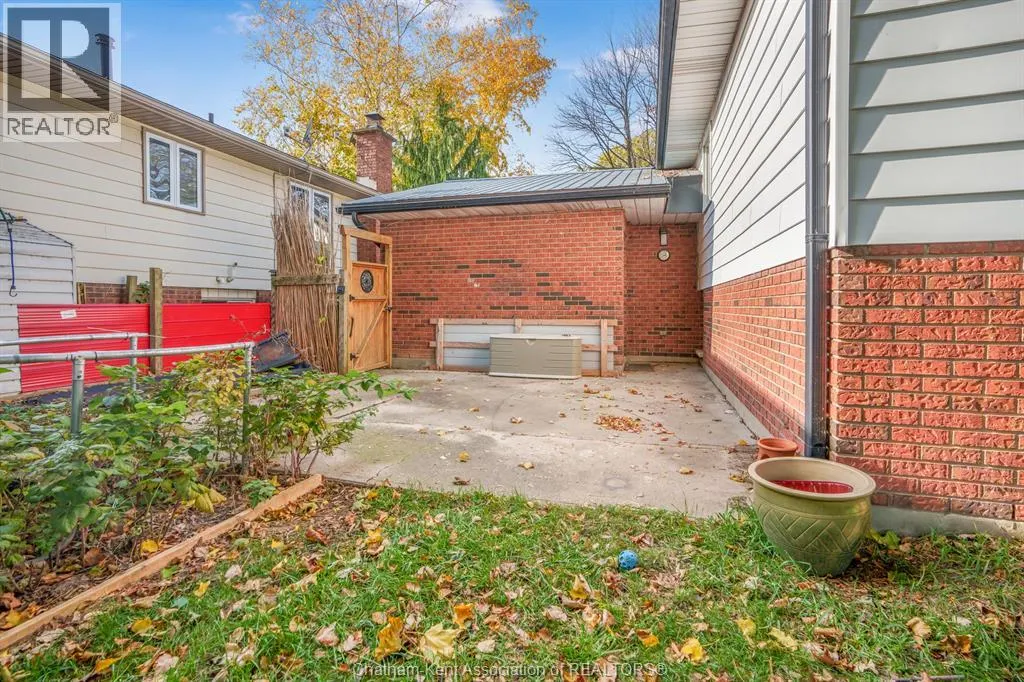 11 Duff CRESCENT