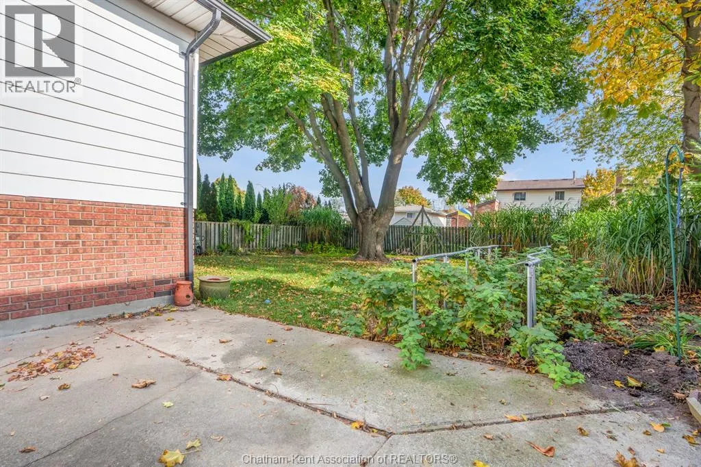 11 Duff CRESCENT