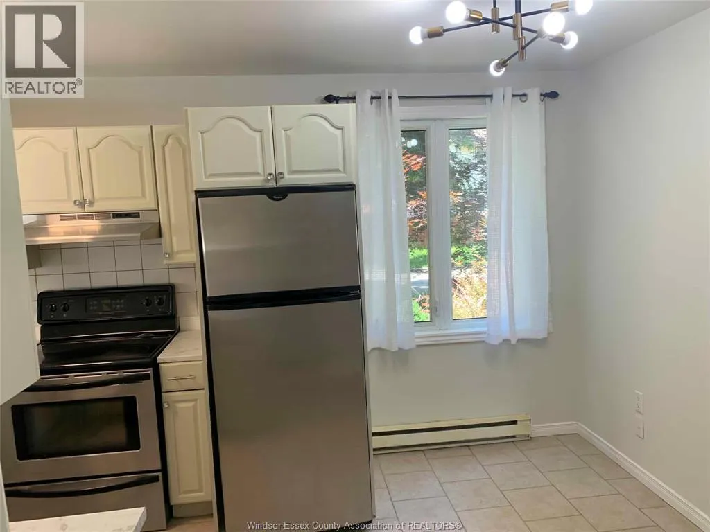 1340 COTTAGE PLACE