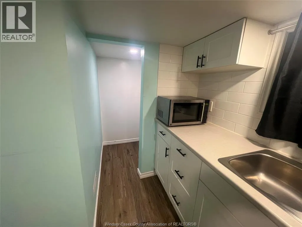 2264 HOWARD #BASEMENT