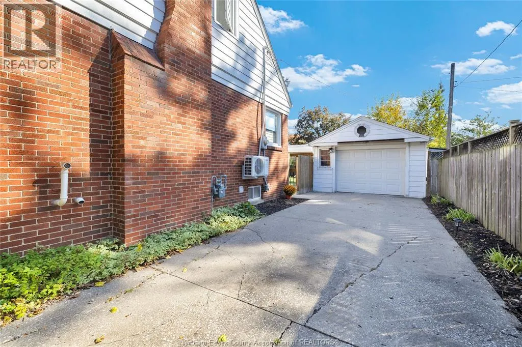 7565 St. Rose
