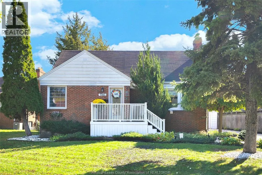 7565 St. Rose