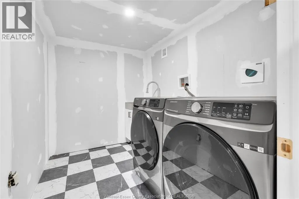7565 St. Rose