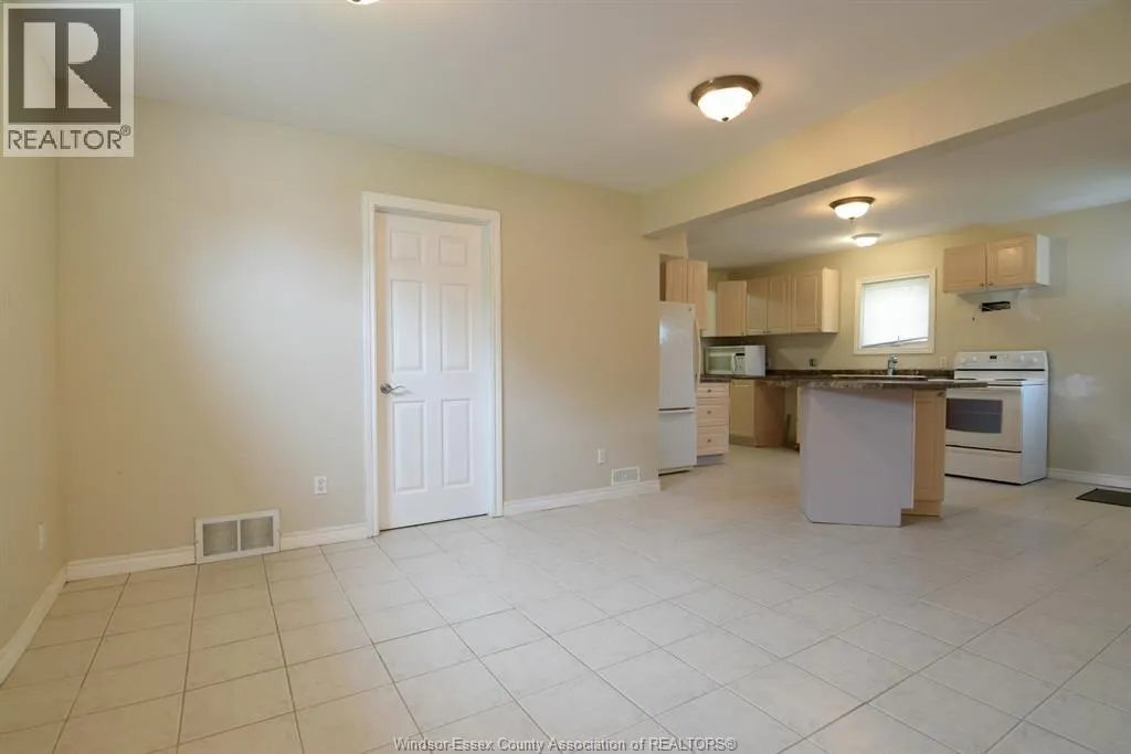 825 BRANT