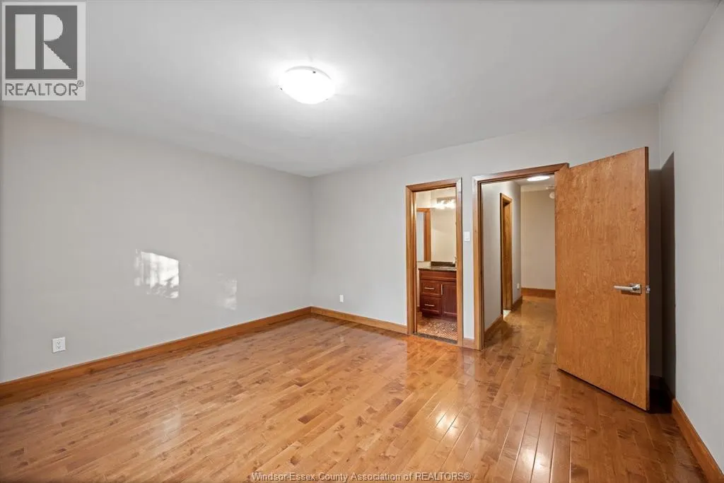 1275 TANGLEWOOD