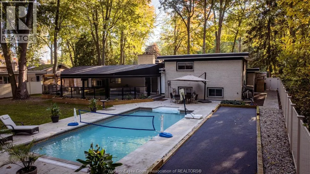 1275 TANGLEWOOD