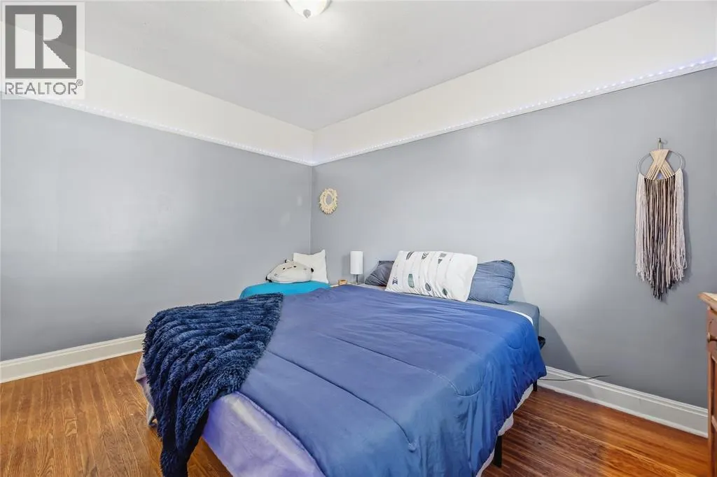 272 KATHLEEN AVENUE