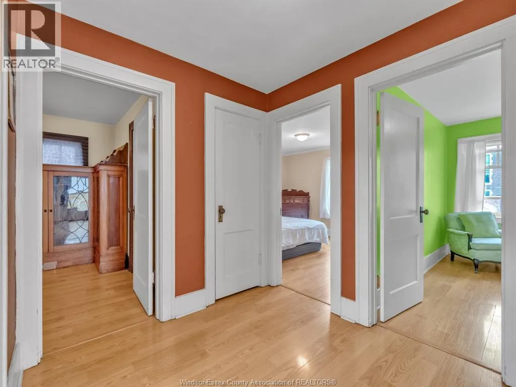 1154 PARENT AVENUE