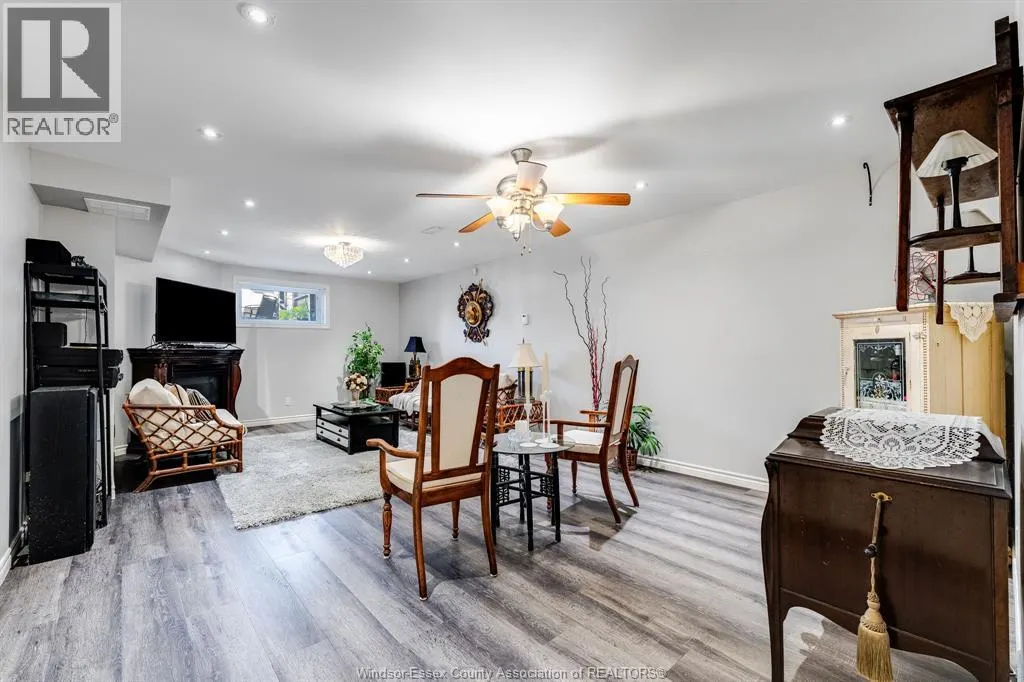 73 Theresa TRAIL