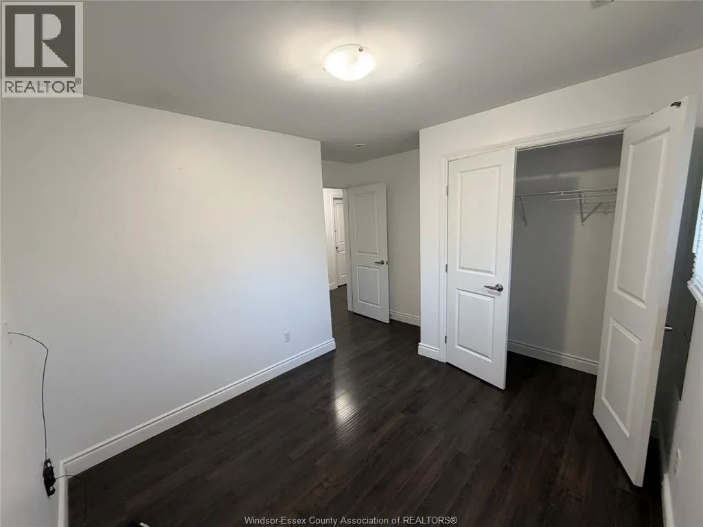1196 EASTLAWN