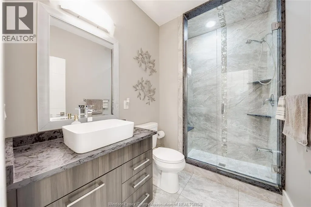 1140 REGENCY CRESCENT