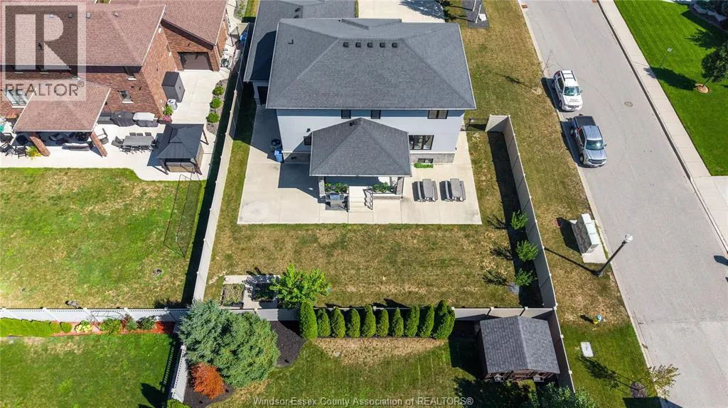 1140 REGENCY CRESCENT