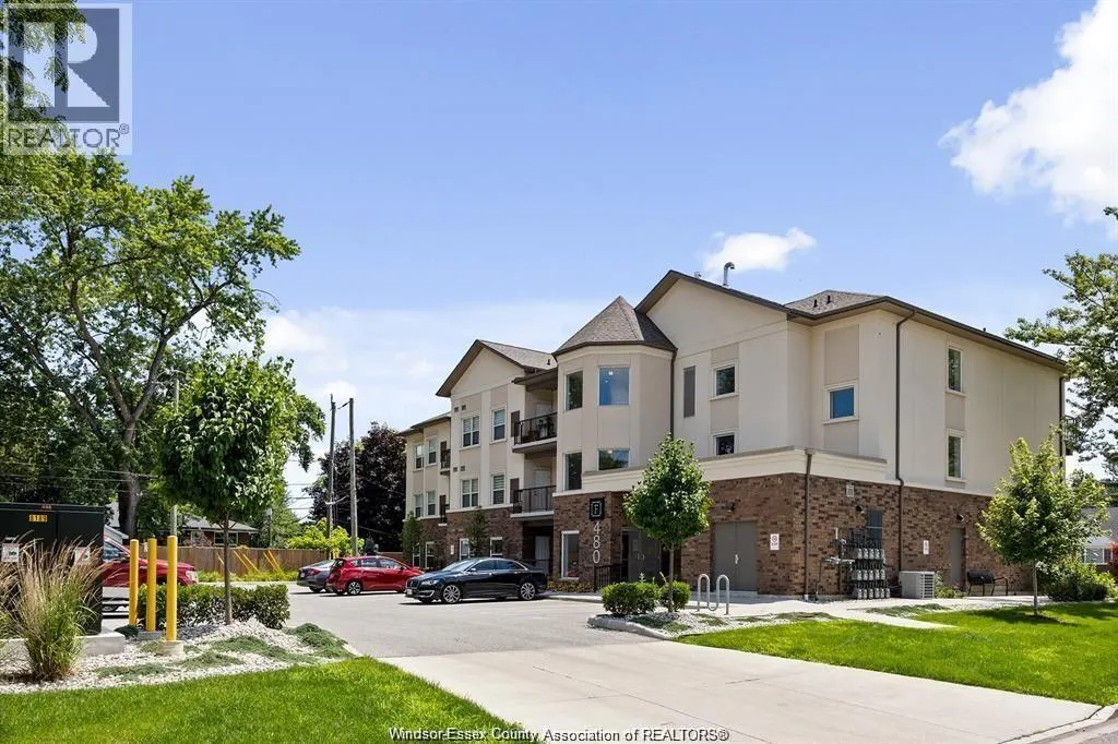 480 FAIRVIEW BOULEVARD Unit# 101
