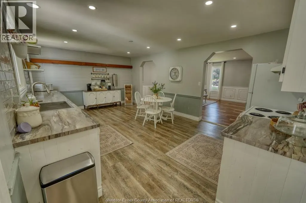 290 CLITHROW STREET