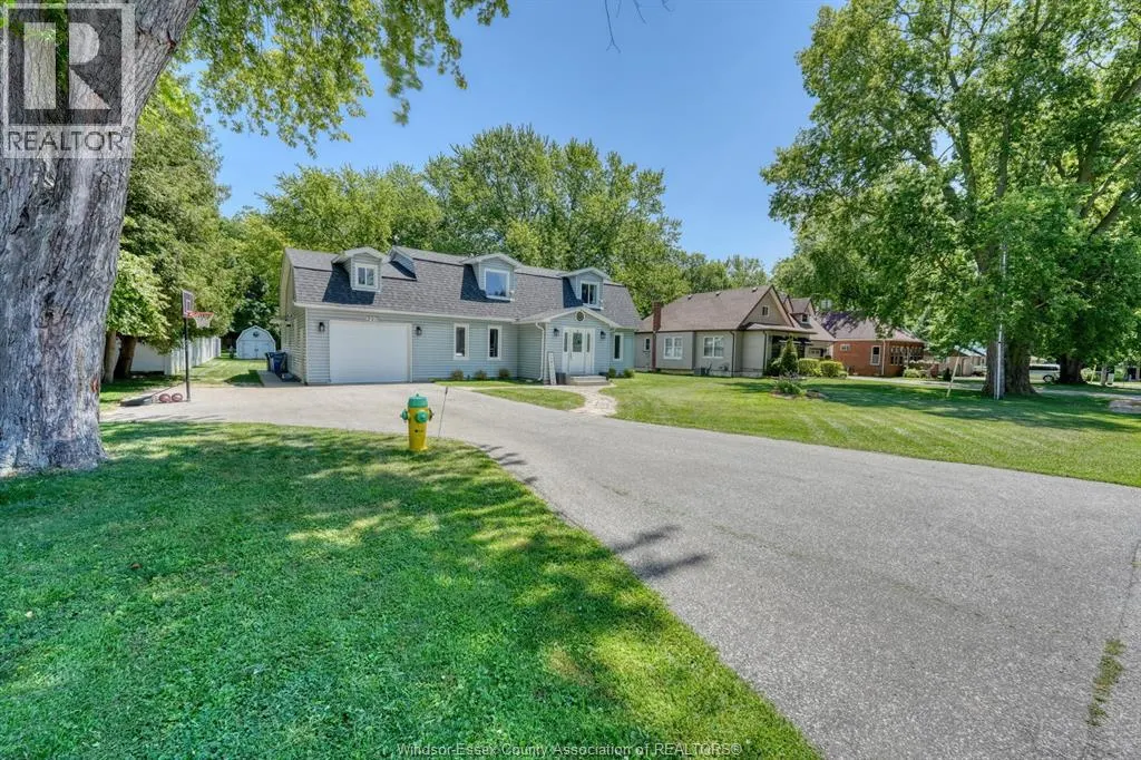 290 CLITHROW STREET