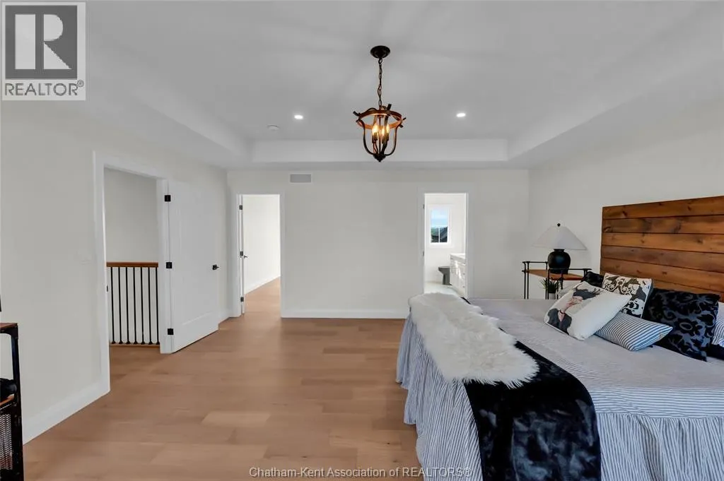 168 Rosewood CRESCENT
