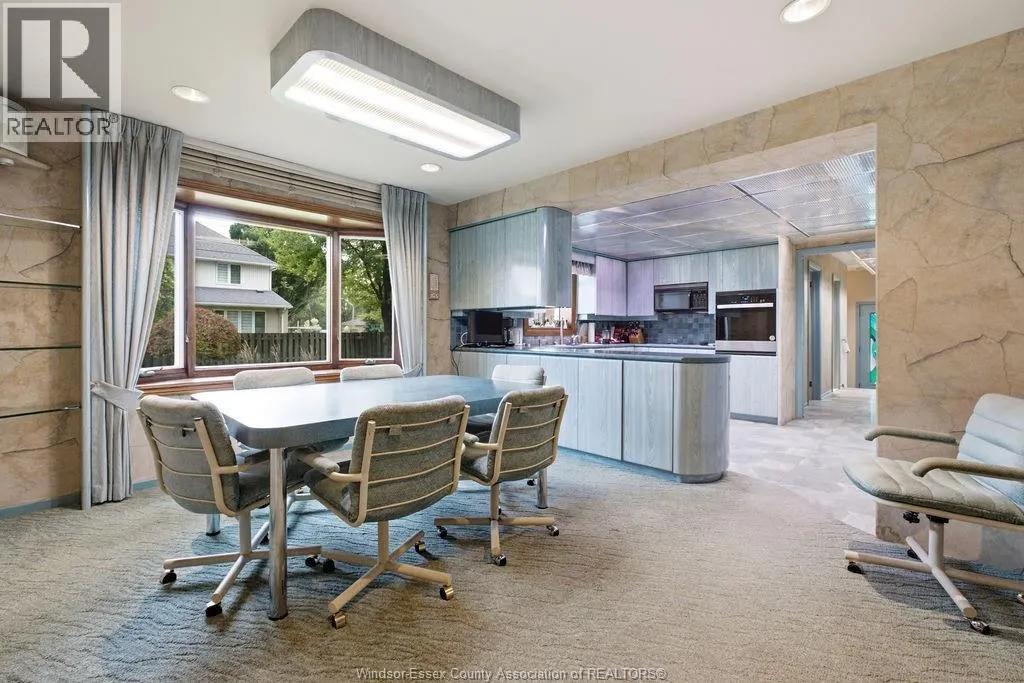 3590 HUNTINGTON AVENUE