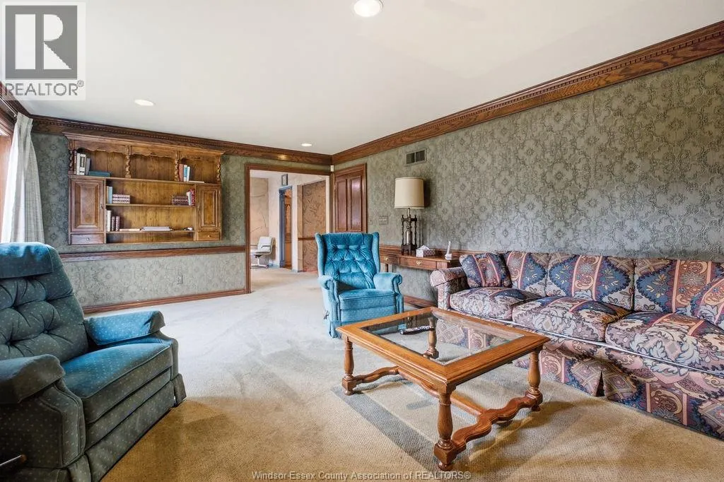 3590 HUNTINGTON AVENUE