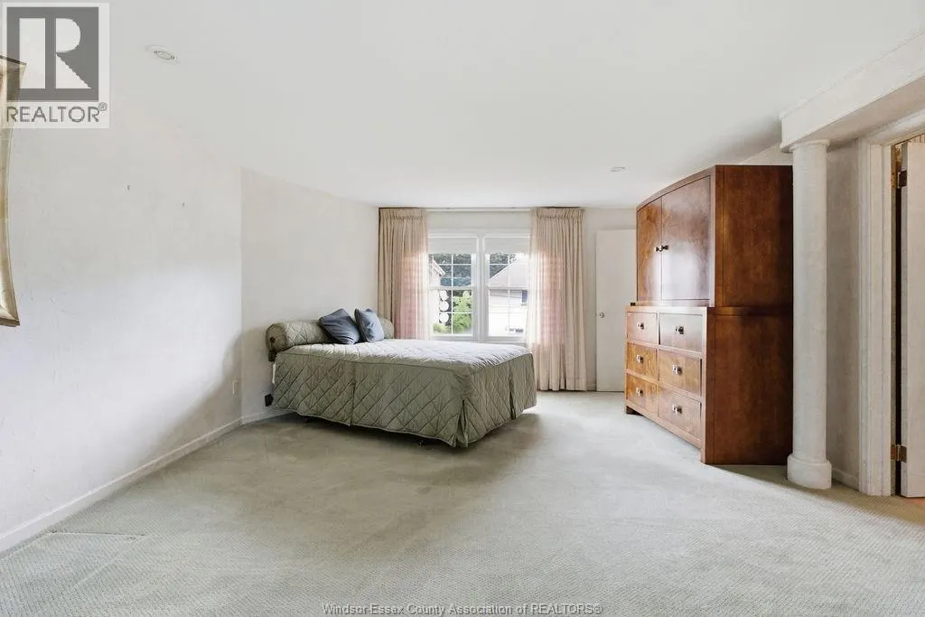 3590 HUNTINGTON AVENUE