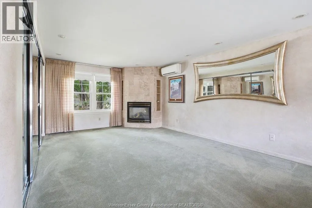 3590 HUNTINGTON AVENUE